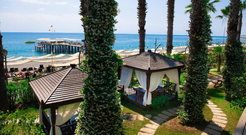 Mukarnas Spa & Resort Hotel photo