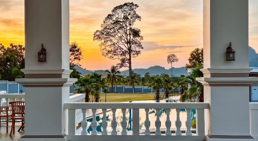 Grand Lord Hotel & Residence - image 6