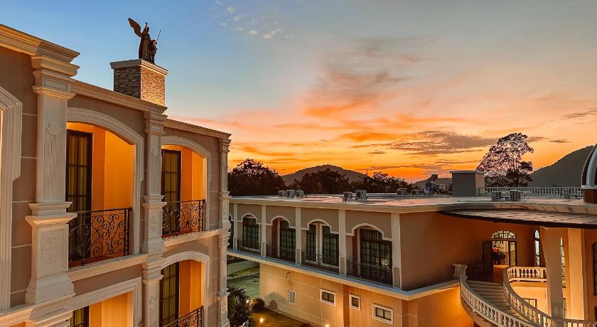Grand Lord Hotel & Residence - image 32