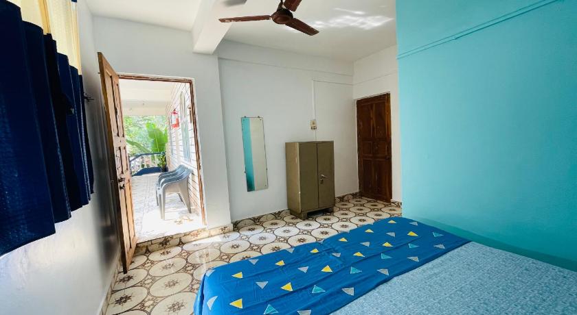 Blue Waves Guest House photo