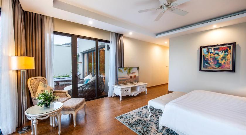 Image of 2-Bedroom Beachfront Villa with Private Pool 10