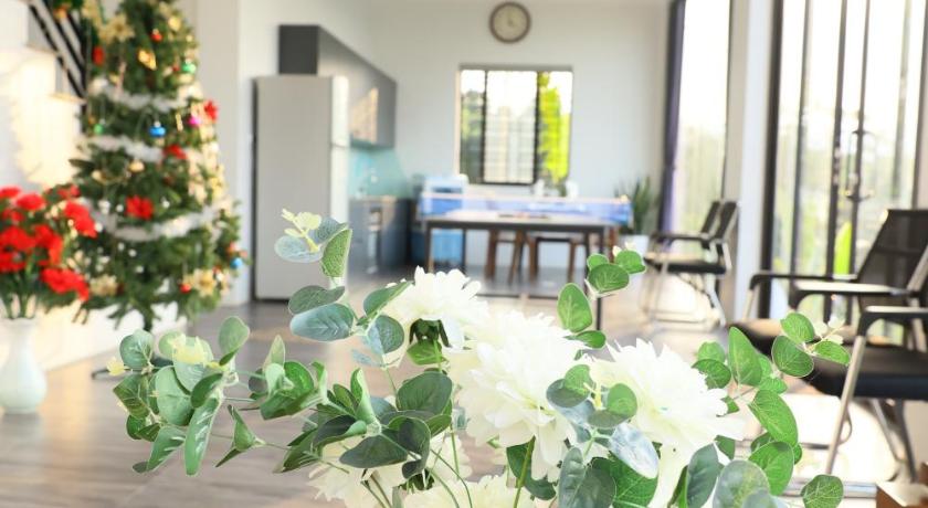 Lakeside Villa Chuong My Hanoi photo