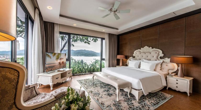 Image of 3-Bedroom Beachfront Pool Villa 0