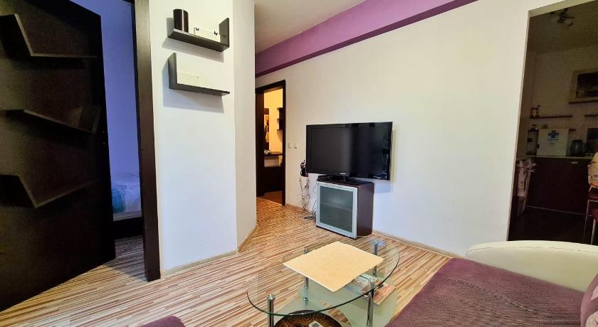 Roxy Apartment - image 29
