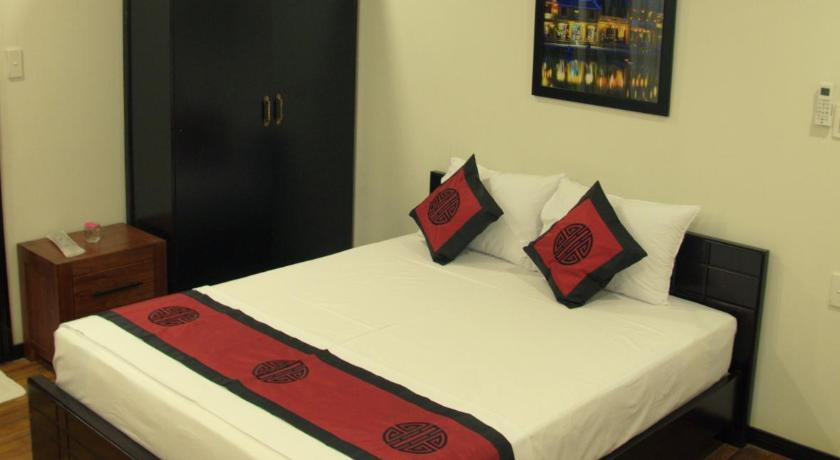 Image of Deluxe Double with Balcony 4