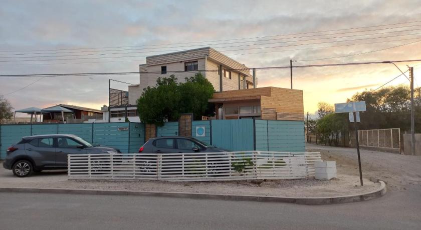 Hostal CKAIR — Hotel in Bahia Inglesa
