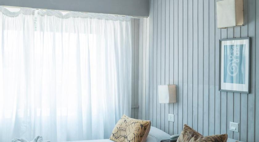 Image of Triple Room with Lake View 1