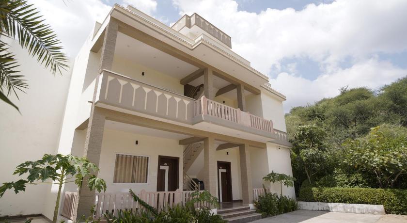 Amar Bagh Resort - image 7