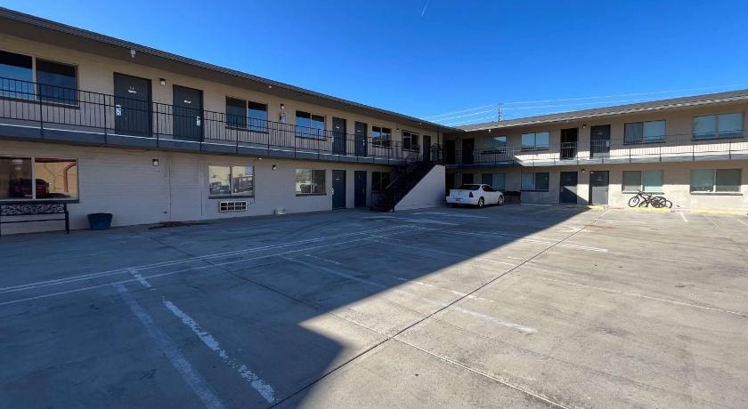 Motel 6 Williams, AZ Downtown Grand Canyon photo