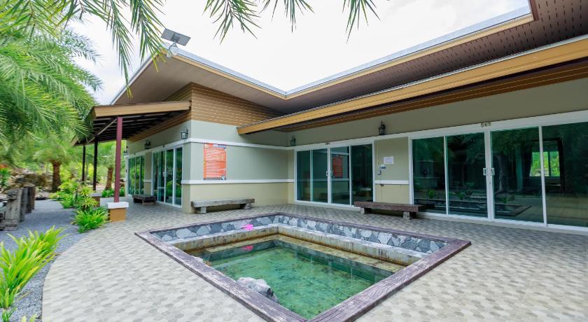 Saline Hotspring Resort - image 9
