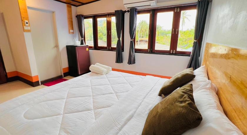 Image of Standard King Room - Non-Smoking 12