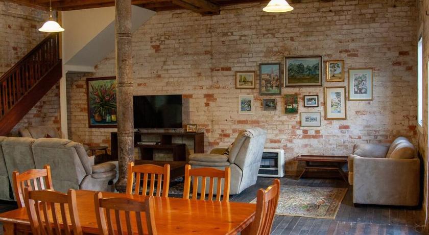 1885 Warehouse Apartment