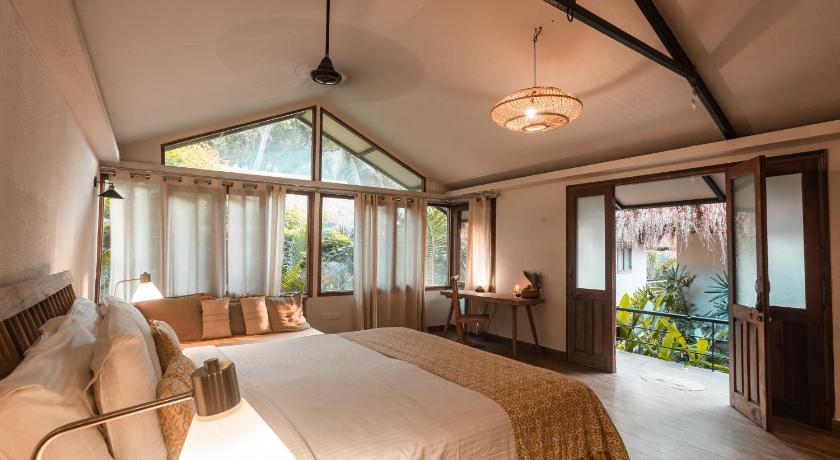 Bungalow with Private Garden