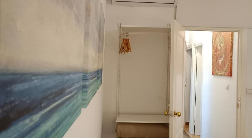 BOHEMIAN & SUITES CATEDRAL -parking photo
