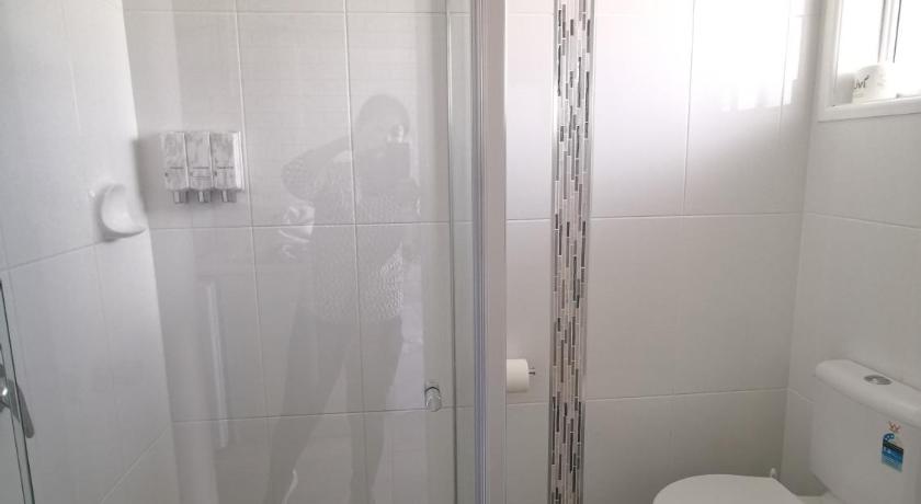 Leichhardt Motor Inn photo