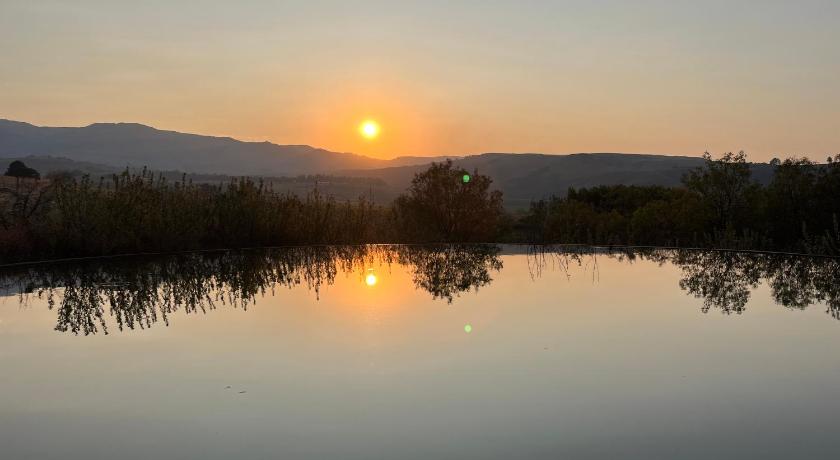 Drakensberg Inkosana Lodge photo
