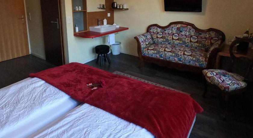 Image of Double or Twin Room 14