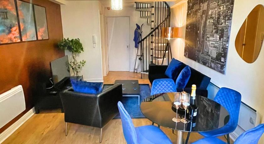 Loft apt in the centre of Sheffield for 3 persons - image 31