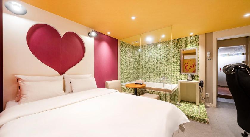 Suwon L'ARIA HOTEL 5-Star Hotel view