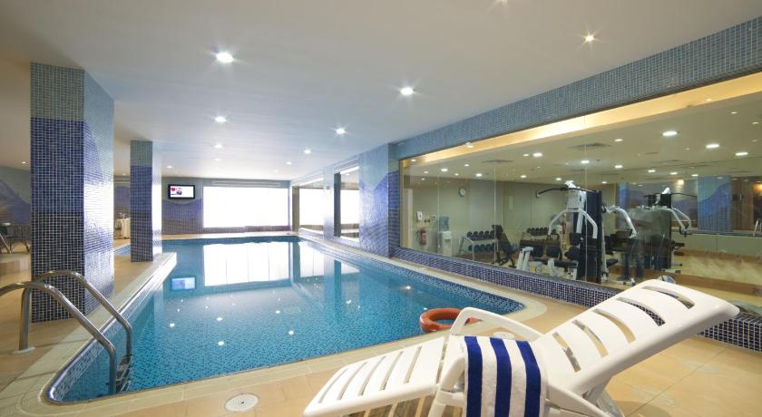 ダンマーム Golden Tulip Corniche Dammam 3つ星 ホテル 客室