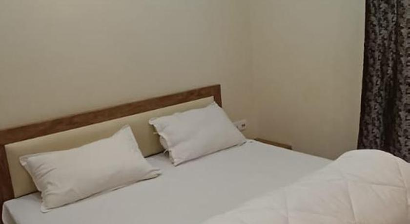DREAM HOTEL - image 27