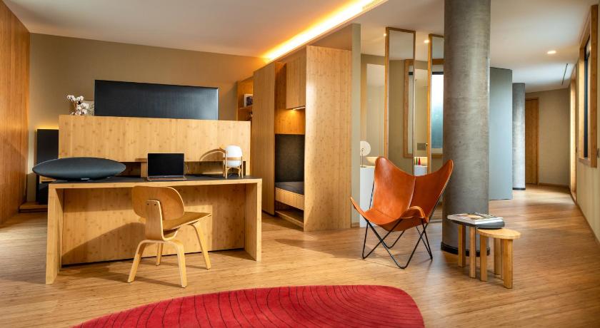 Image of Grand Suite 16