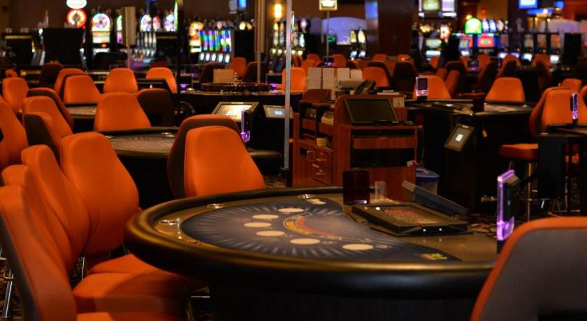 Harrah's Joliet Casino Hotel photo
