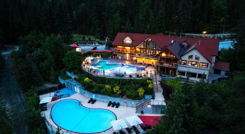 Halcyon Hot Springs Resort — Hotel in Nakusp (BC)