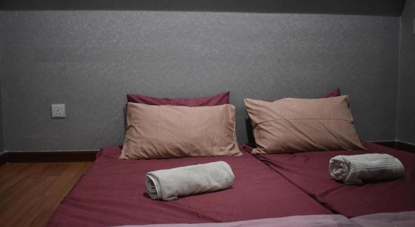 i-City【The IMPIAN by Casa】~Wifi/Netflix/Parking~7pax - image 5