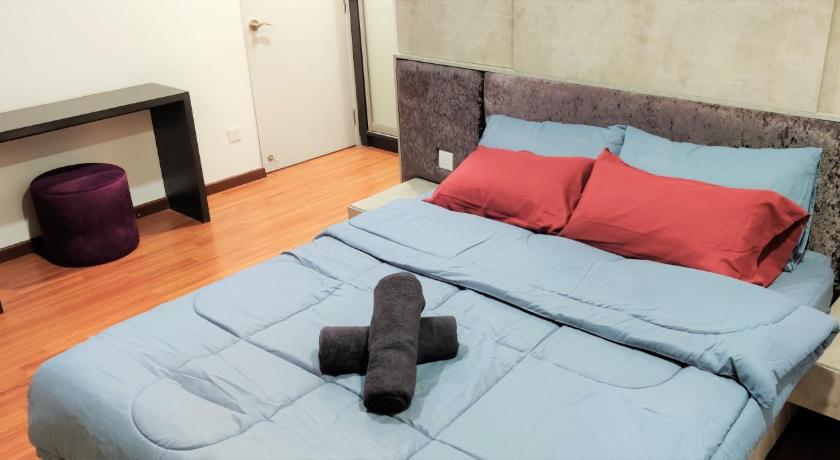 i-City【The IMPIAN by Casa】~Wifi/Netflix/Parking~7pax - image 4