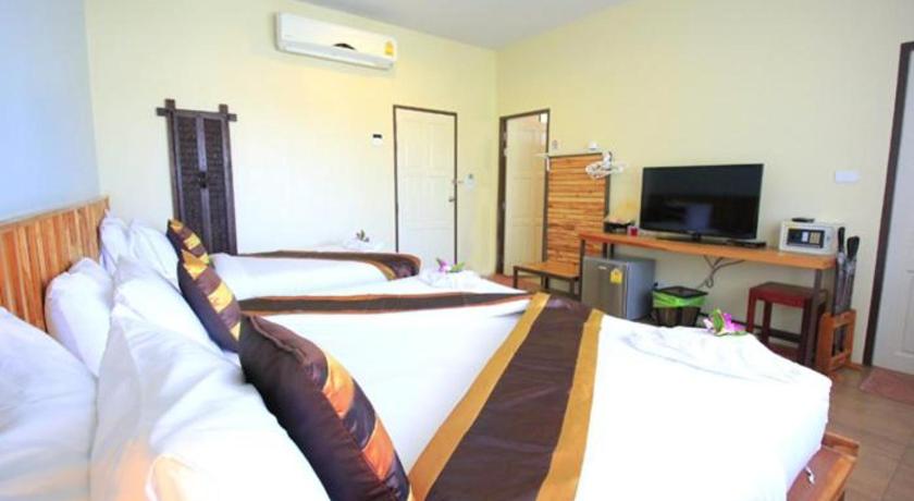 Image of Standard Triple Room 10