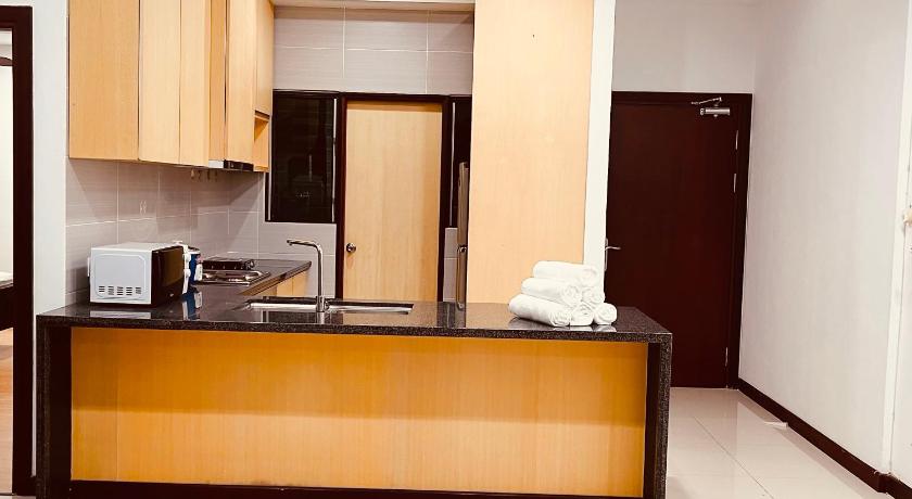 Image of Three-Bedroom Apartment 15
