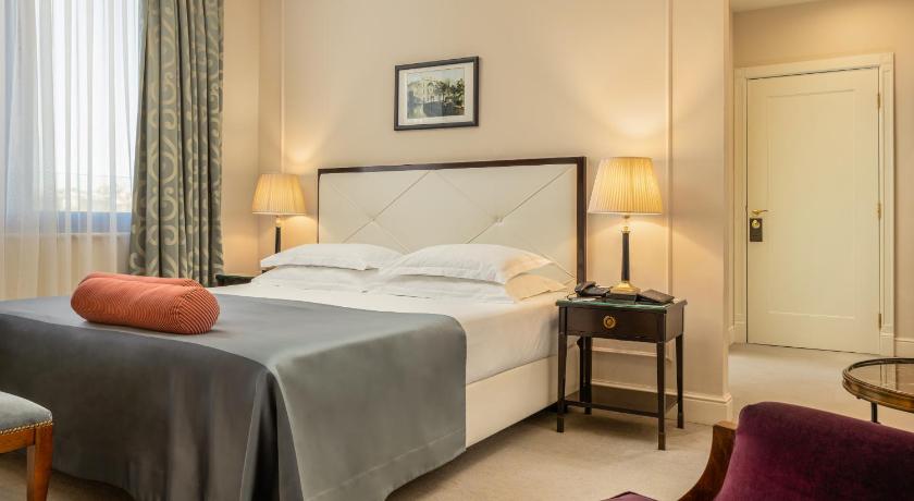Image of Junior Suite Sea Side 7