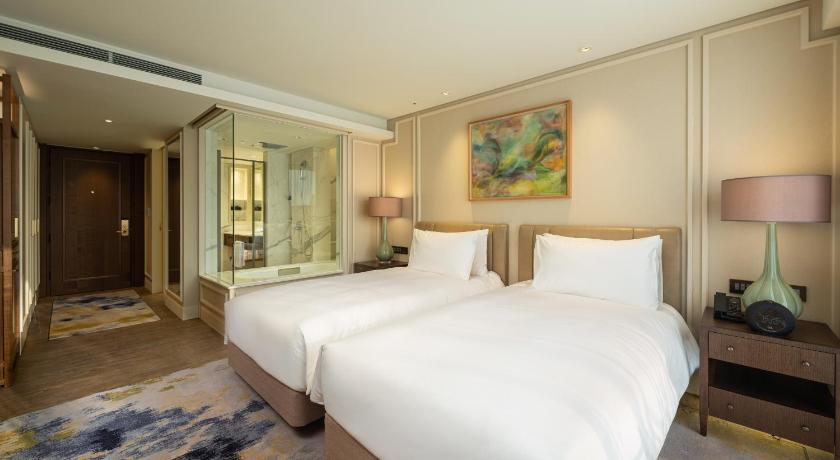 รูปของExecutive room with 2 single beds 3