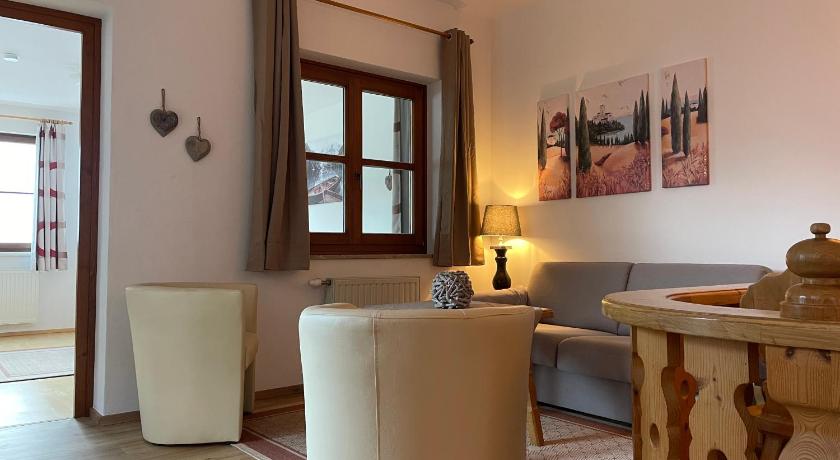 Image of Superior One-Bedroom Apartment with Balcony 4