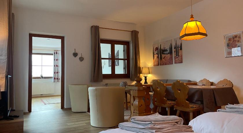 Image of Superior One-Bedroom Apartment with Balcony 5