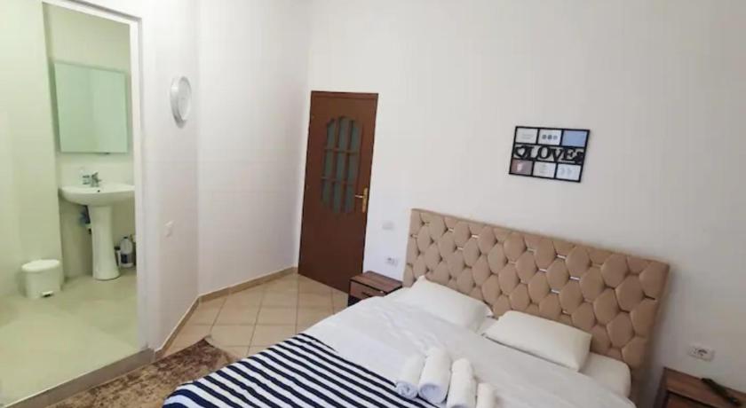 #Beautiful New Apartment,Studio- Close Tirana City Center photo