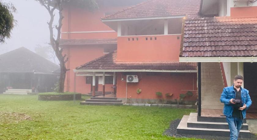 3 Hills Hostel photo