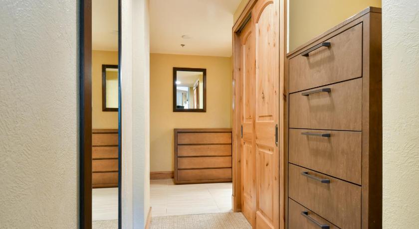 The Grand Summit Lodge By Canyons Resort photo