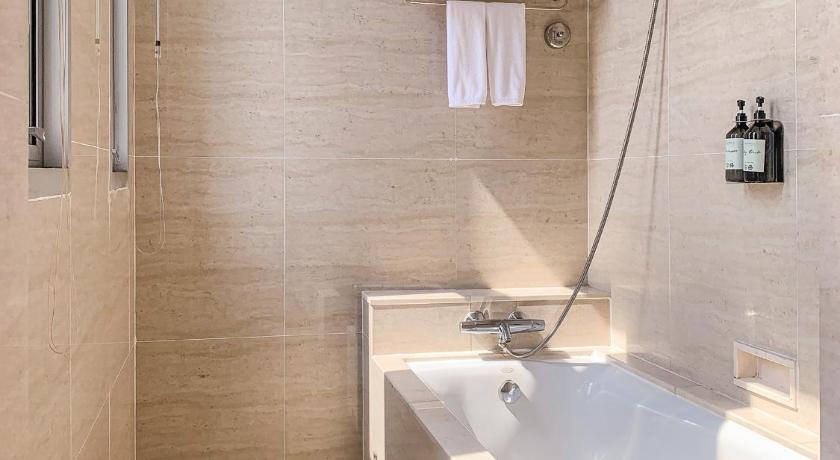 Image of Pool Residential Suite 15