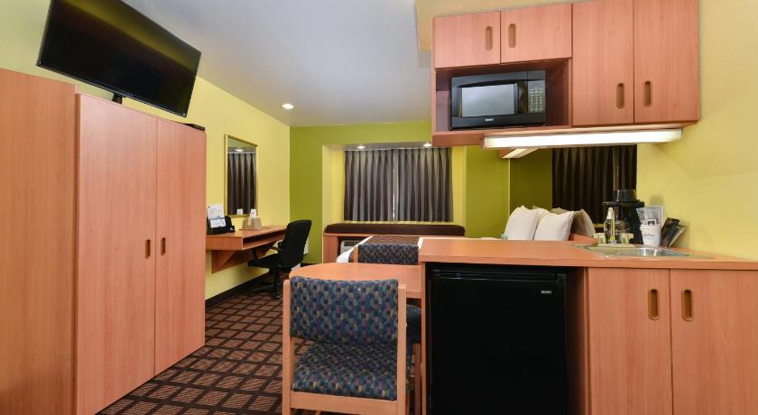 Microtel Inn & Suites by Wyndham Ft Worth North At Fossil