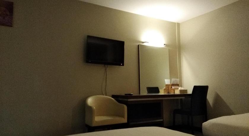 Image of Standard Room without Window 6
