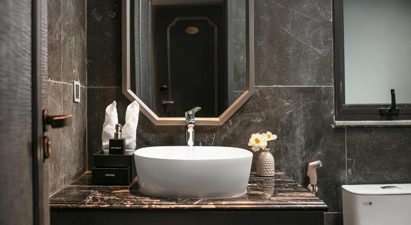 Hanoi L'Heritage Hotel photo
