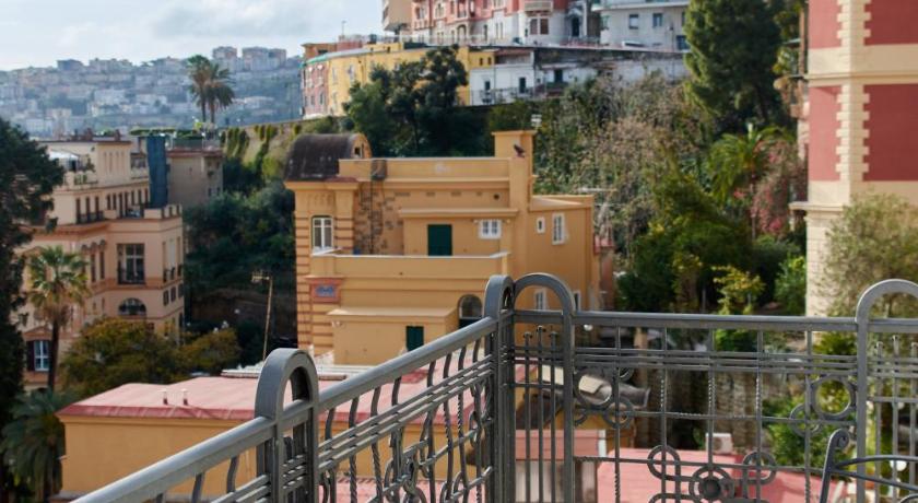 Balcony/terrace, Hotel Villa Margherita in Naples