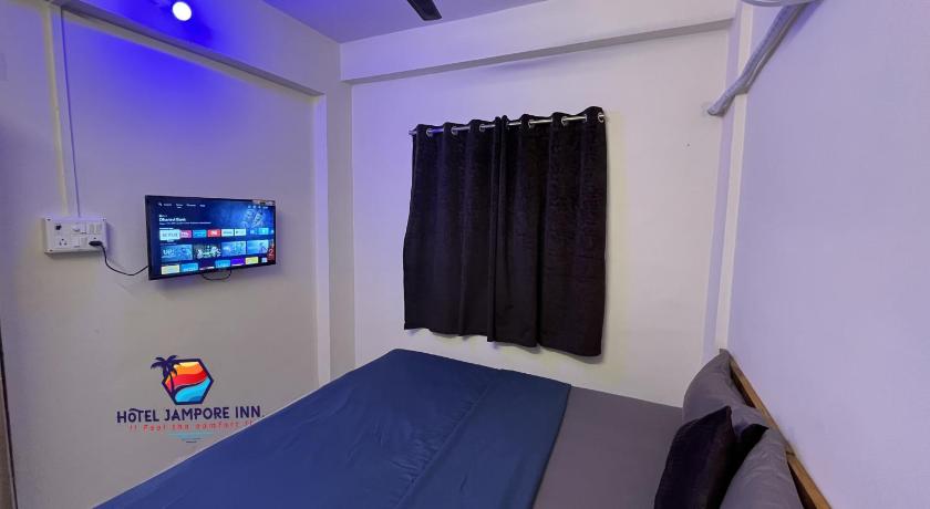 Hotel Jampore Inn photo