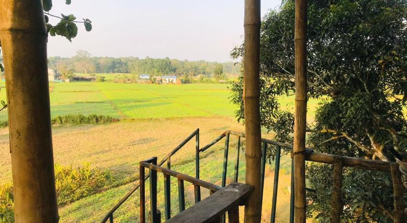 Image of Bungalow with Garden View 4