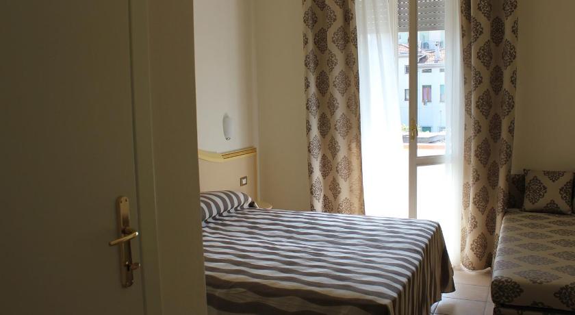 Image of Triple Room with Balcony 1
