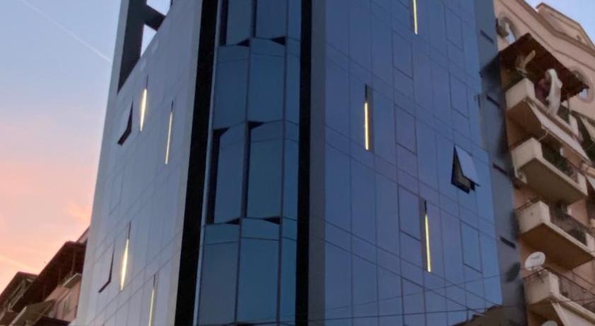 Black Diamond Hotel — Hotel in Tirana