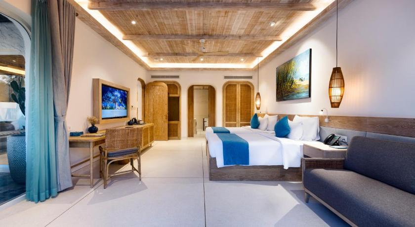 Image of 3-Bedroom Ocean View Villa with Private Pool 10