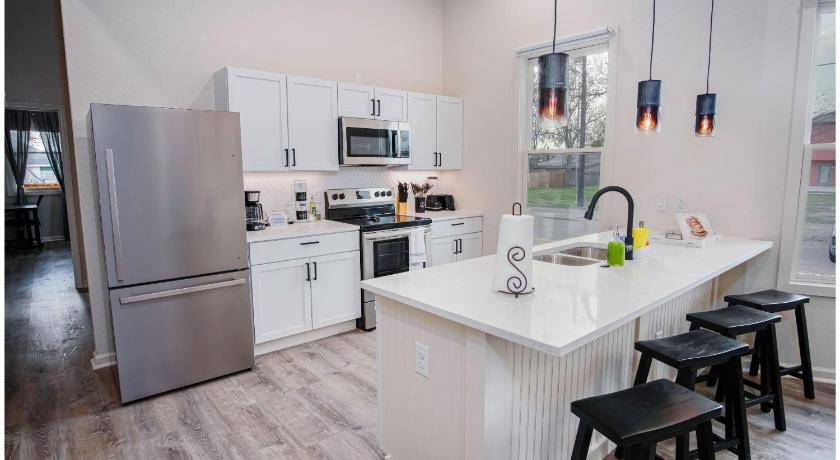 サンアントニオ Magnificent 4BR Near Famous Riverwalk and Downtown 3つ星 宿泊施設 外観